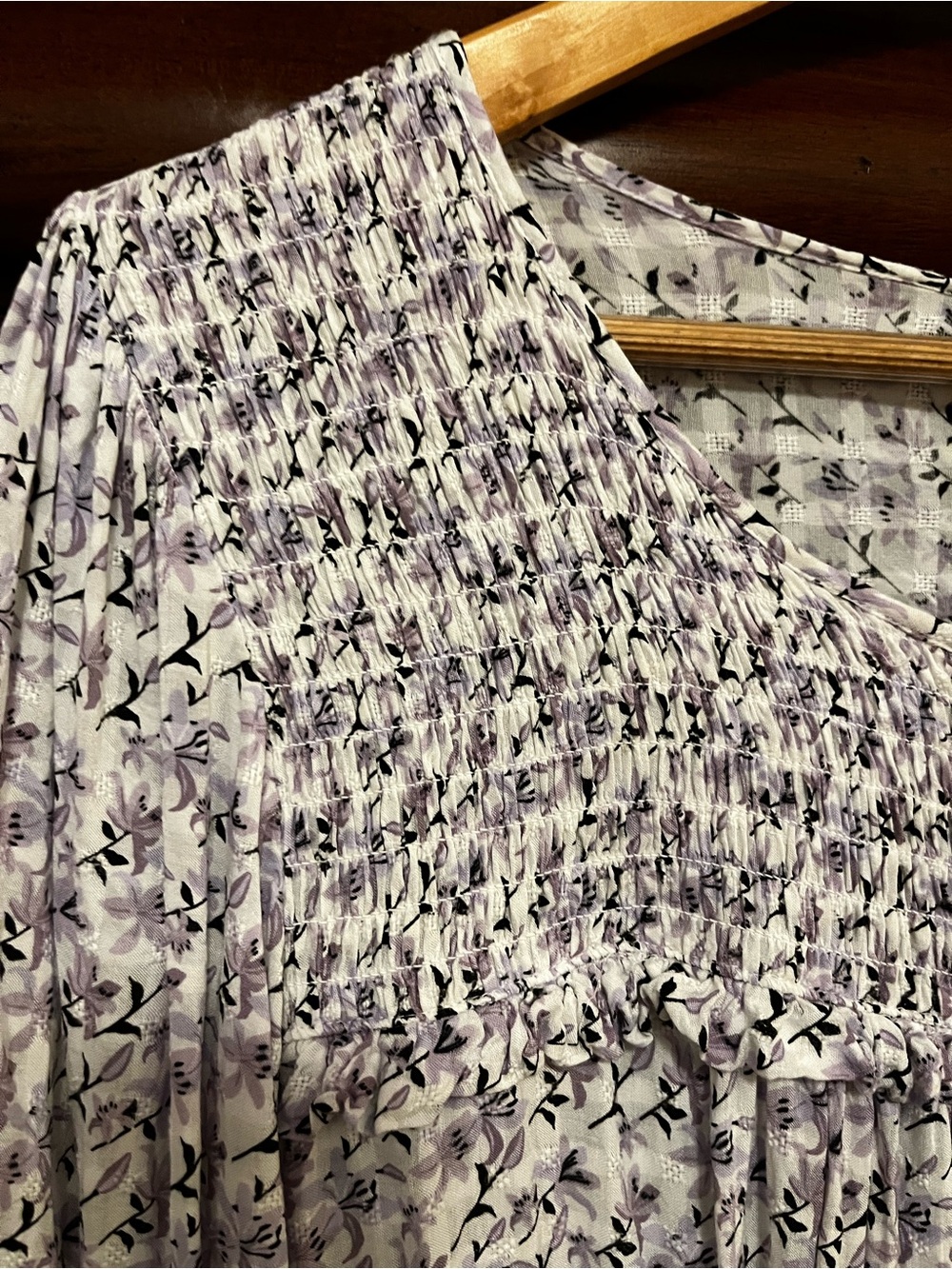 Jane and Delancey White Purple Lavender Floral Smocked Long Sleeve Blouse 2X - Picture 2 of 7
